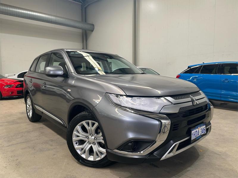 2020 Mitsubishi Outlander ES ZL photo 3