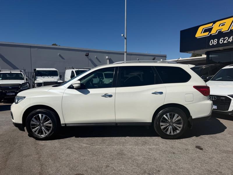 2018 Nissan PATHFINDER ST  photo 2