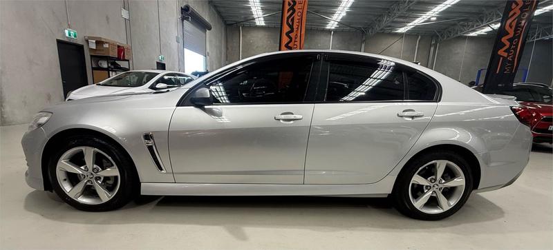 2015 Holden Commodore SV6 VF II photo 4