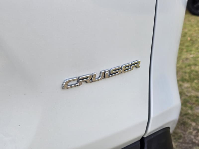 2022 Toyota RAV4 Cruiser Auto 2WD photo 4