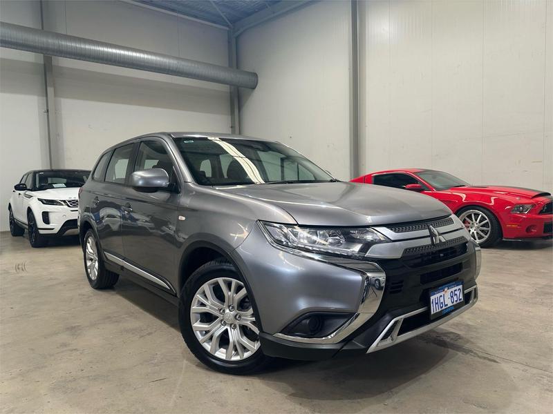 2020 Mitsubishi Outlander ES ZL photo 3