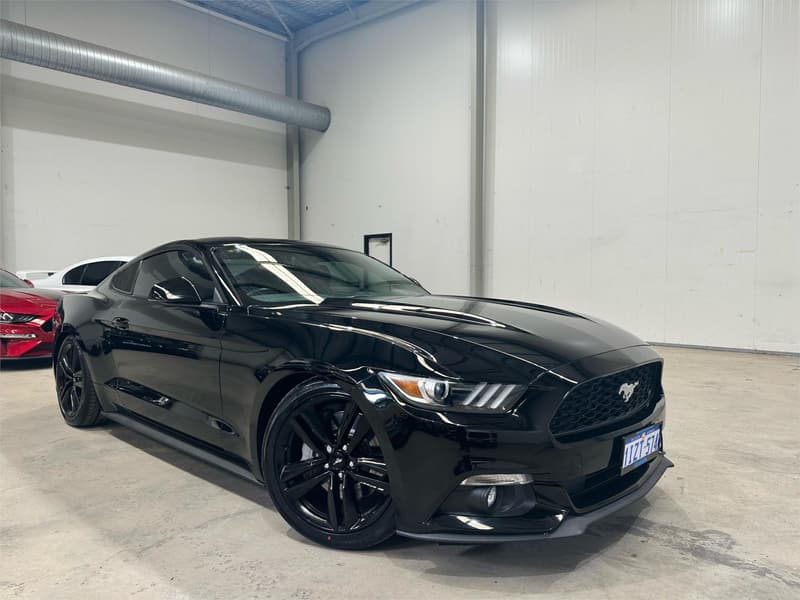 2015 Ford Mustang FM photo 4