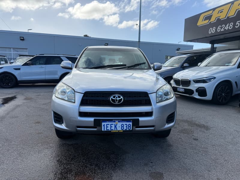 2013 Toyota RAV4 CV (4x4) Automatic  photo 4