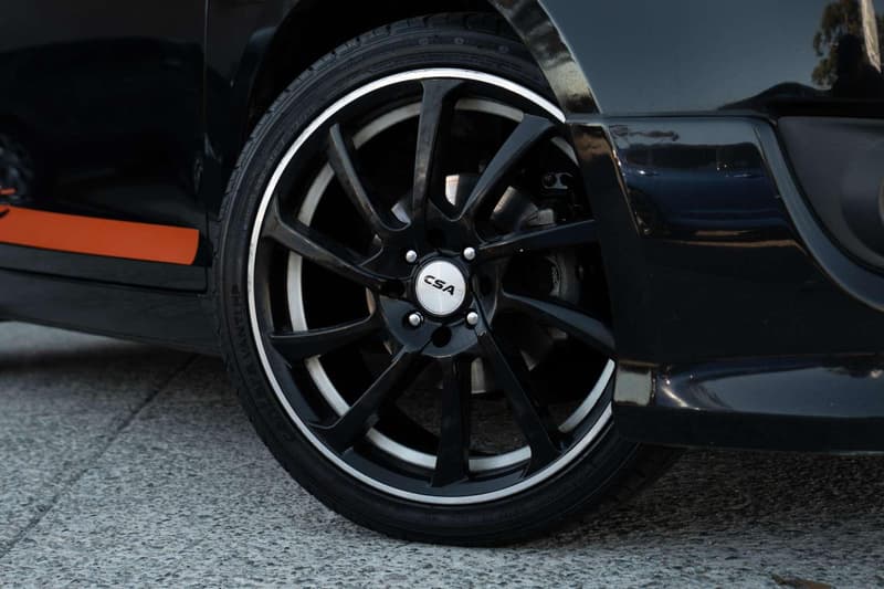 2013 Suzuki Swift GL FZ photo 3