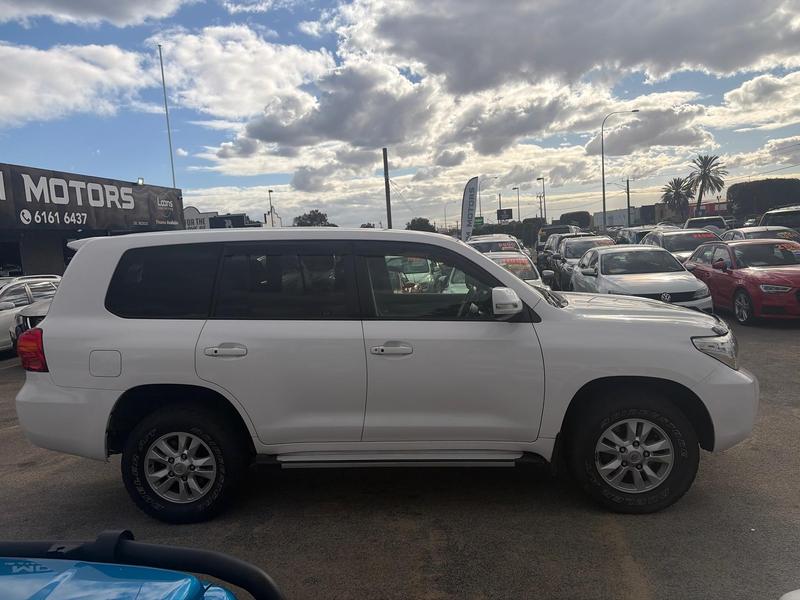 2014 Toyota Landcruiser GXL VDJ200R photo 4