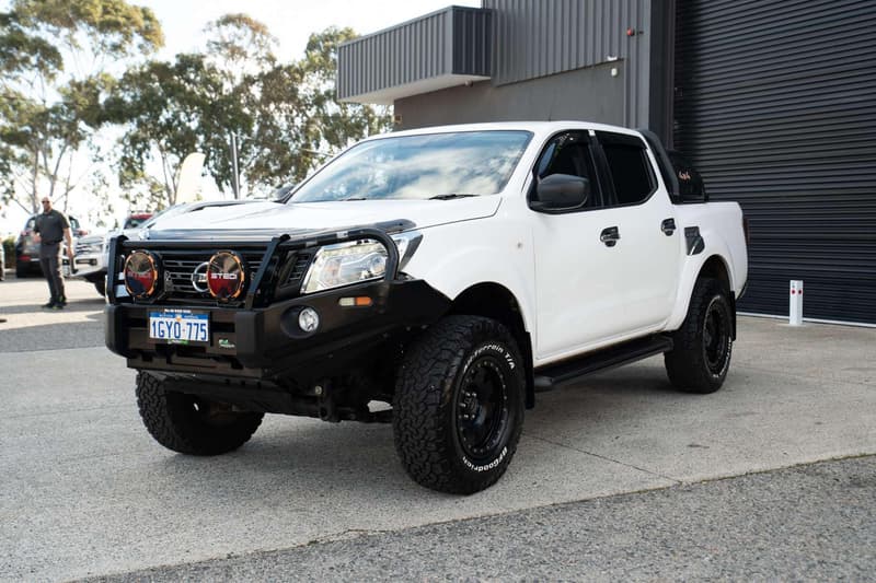 2019 Nissan Navara ST D23 Series 3 4X4 photo 5