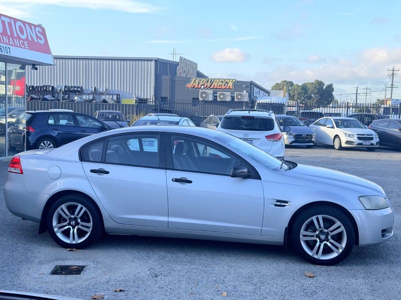 2007 Holden COMMODORE OMEGA photo 4