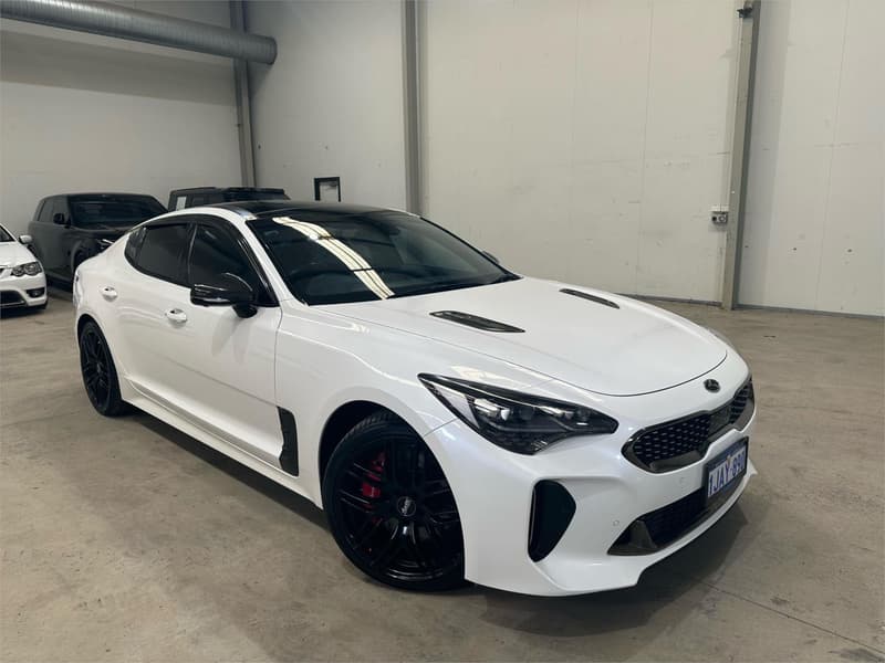 2019 Kia Stinger GT CK photo 3