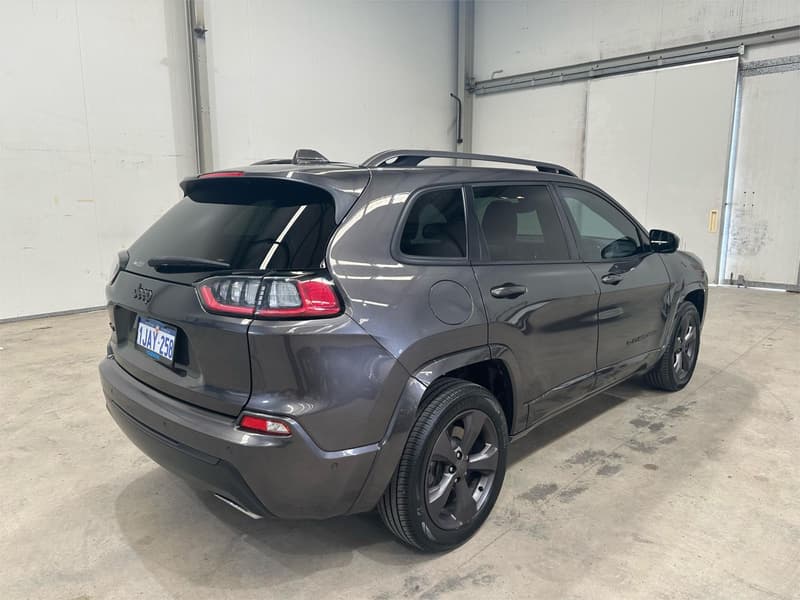 2021 Jeep Cherokee 80th Anniversary KL photo 5