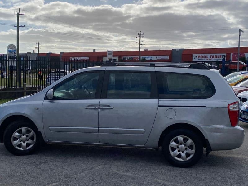 2009 Kia Grand Carnival EX-L VQ photo 5