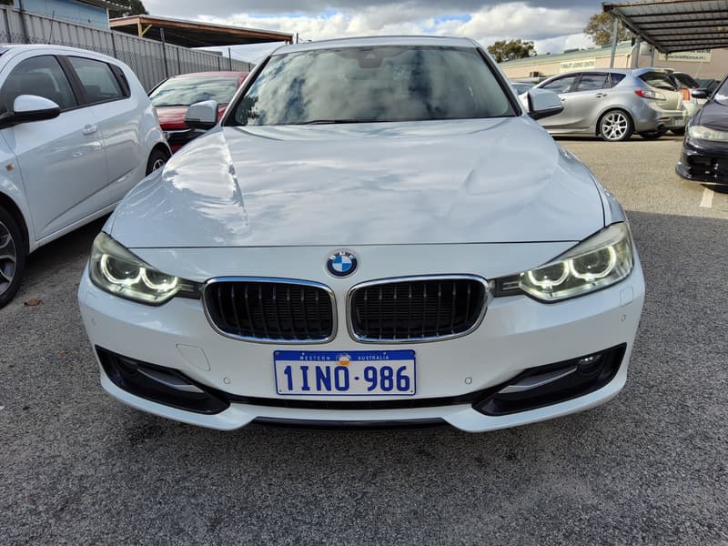 2015 BMW 3 20d SPORT LINE photo 2