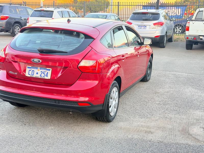2014 Ford FOCUS AMBIENTE photo 4