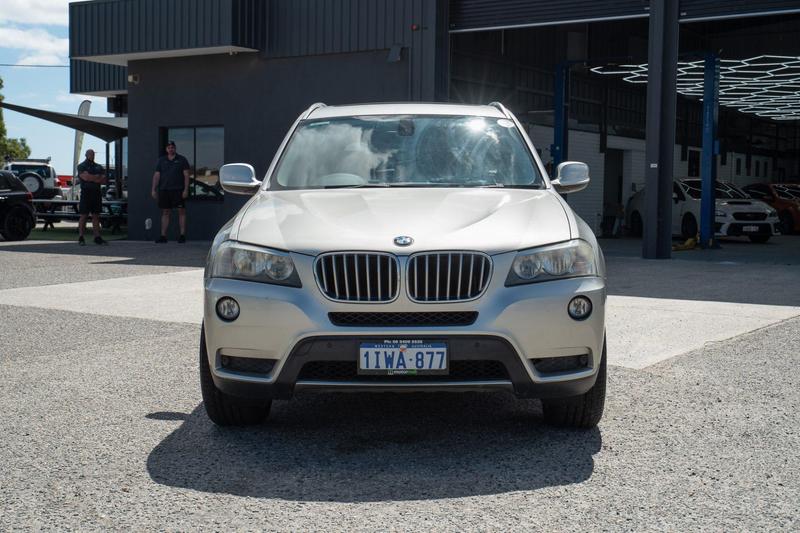 2011 BMW X3 xDrive28i F25 photo 4