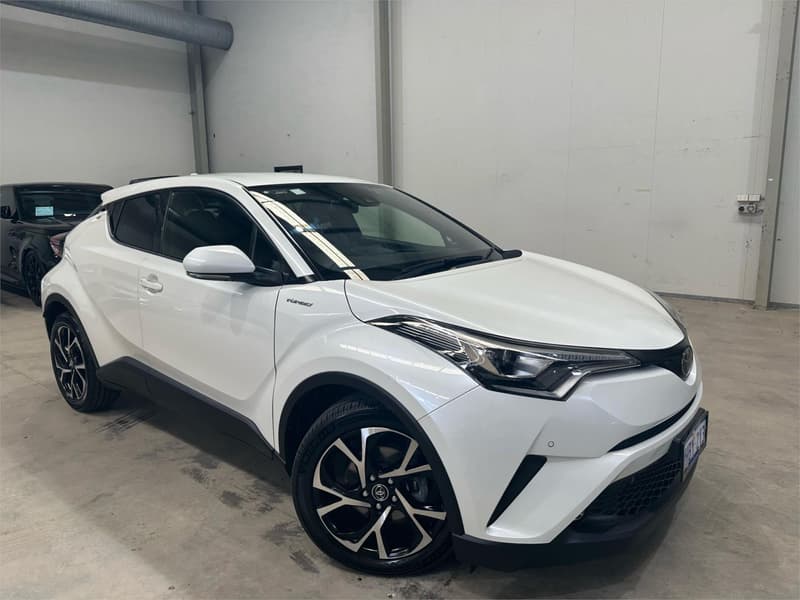 2019 Toyota C-HR KOBA (2WD) NGX10R UPDATE photo 3