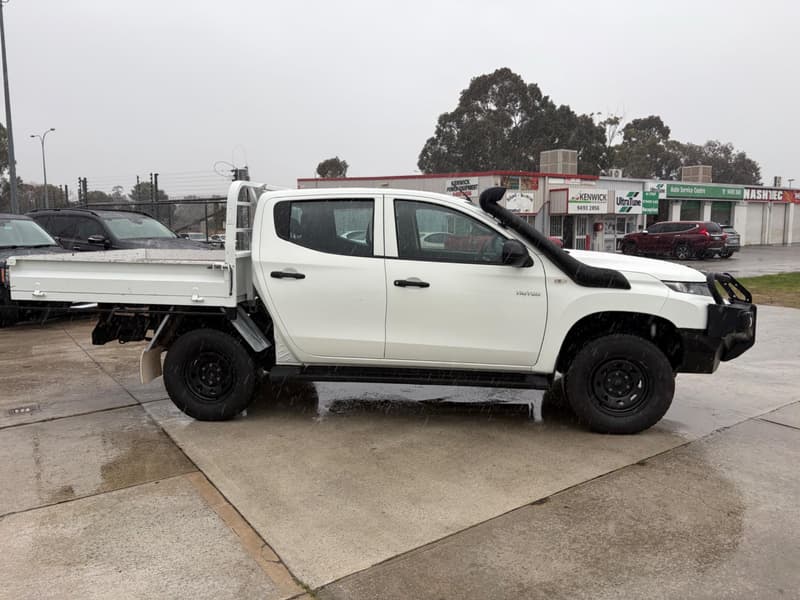 2022 Mitsubishi Triton GLX+ MR 4X4 photo 4