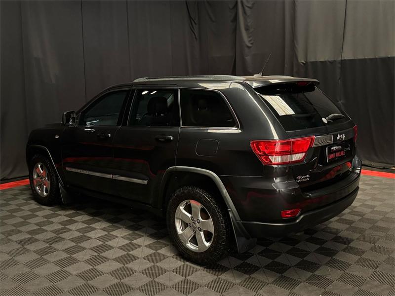 2012 Jeep GRAND CHEROKEE LAREDO (4x4) WK photo 4