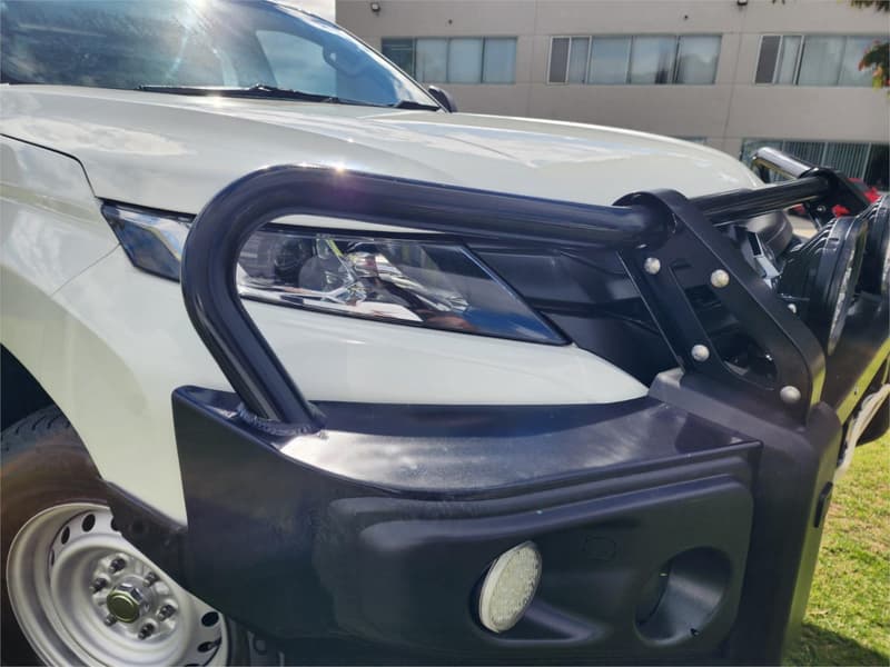 2021 Mitsubishi Triton GLX MR 4X4 photo 2