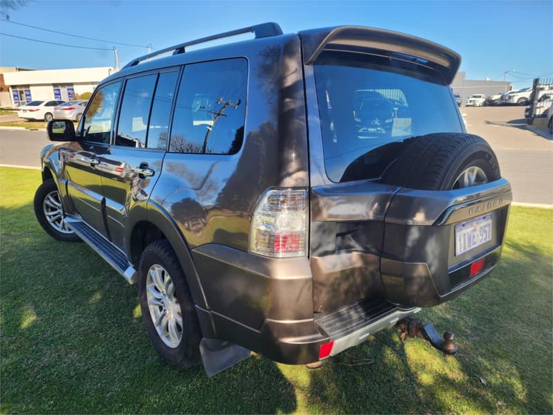 2014 Mitsubishi Pajero GLX LWB (4x4) NX MY15 photo 4