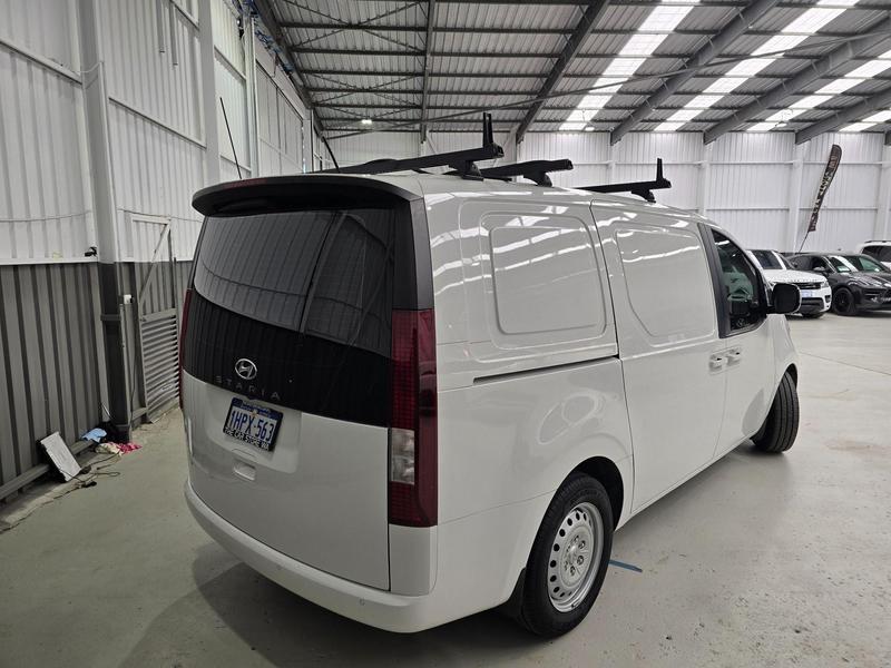 2022 Hyundai STARIA LOAD US4.V1 photo 4