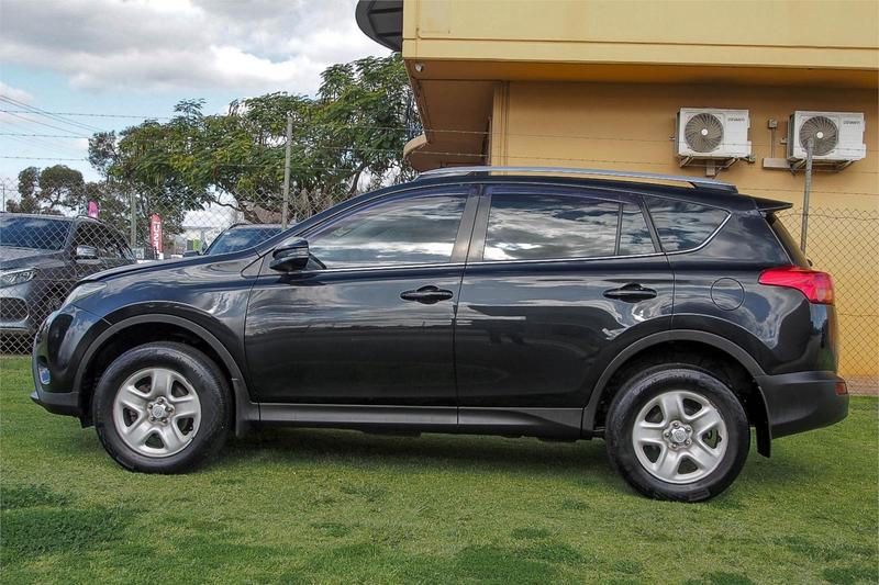 2014 Toyota RAV4 GX (2WD) ZSA42R photo 4