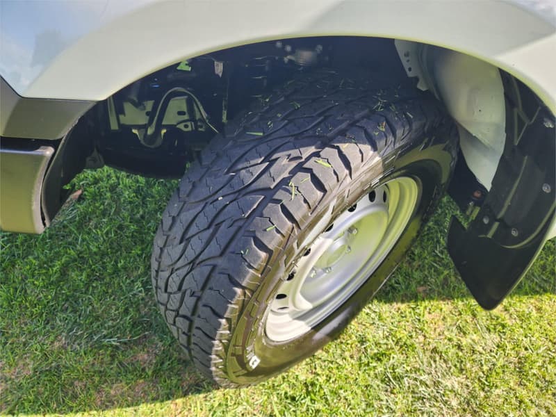 2023 Isuzu D-MAX SX 4X4 photo 5