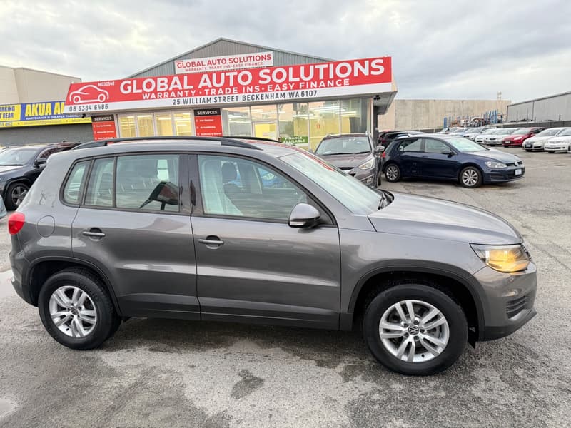 2012 Volkswagen TIGUAN 118 TSI (4x2) photo 5