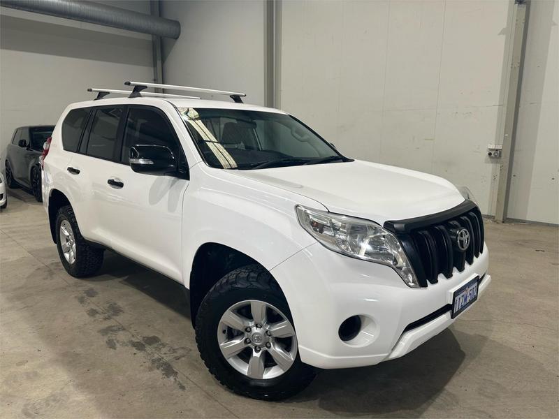 2014 Toyota Landcruiser PRADO GX (4x4) KDJ150R MY14 photo 3