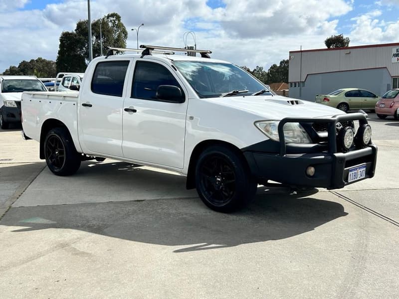 2010 Toyota Hilux SR KUN16R Rear Wheel Drive photo 4