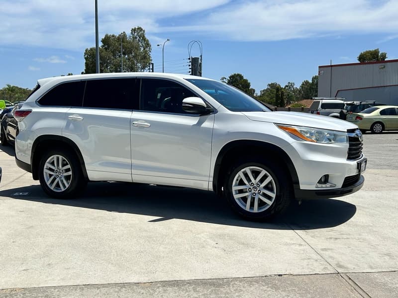 2016 Toyota Kluger GX GSU55R photo 4