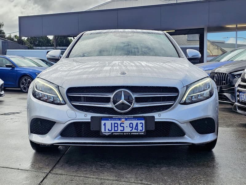 2020 Mercedes-Benz C-Class C300 Auto photo 2