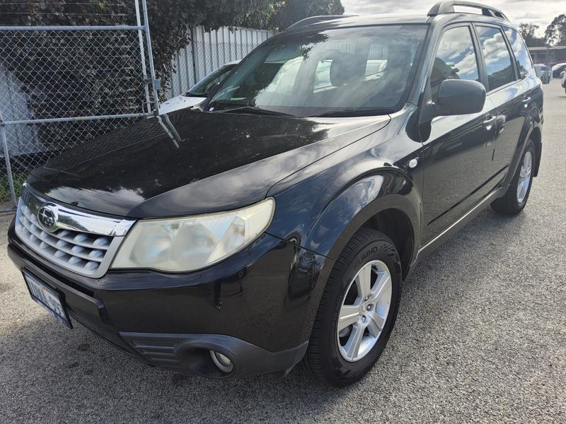 2012 Subaru FORESTER X photo 3