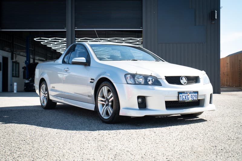 2010 Holden Ute SS VE Rear Wheel Drive photo 3