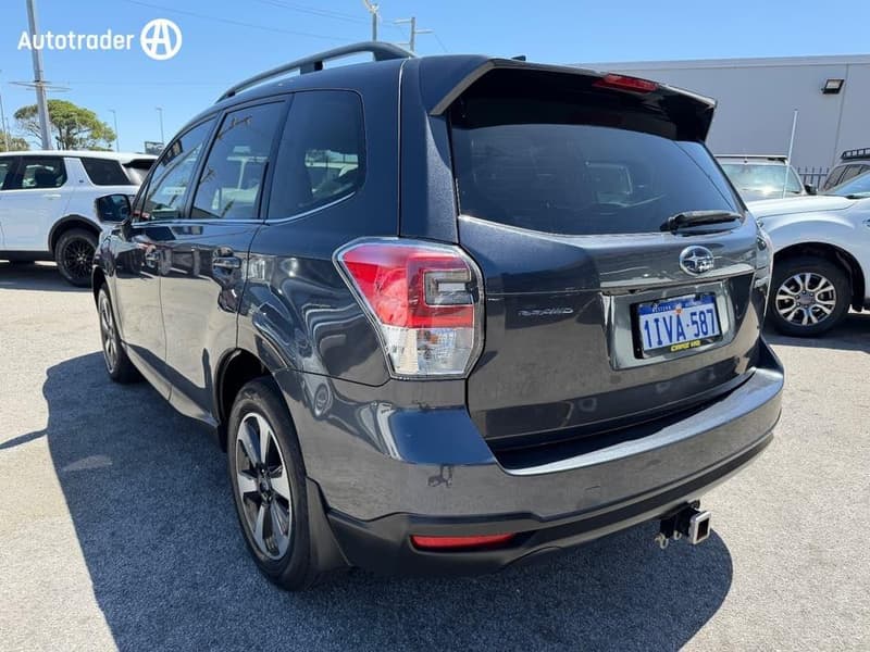 2017 Subaru Forester 2.5i-L S4 photo 3