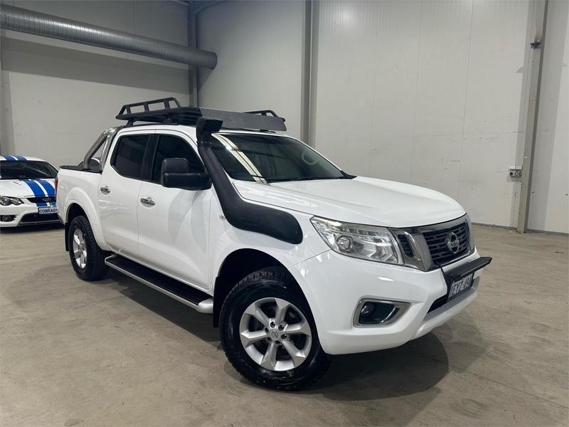 2015 Nissan Navara ST D23 4X4 photo 3