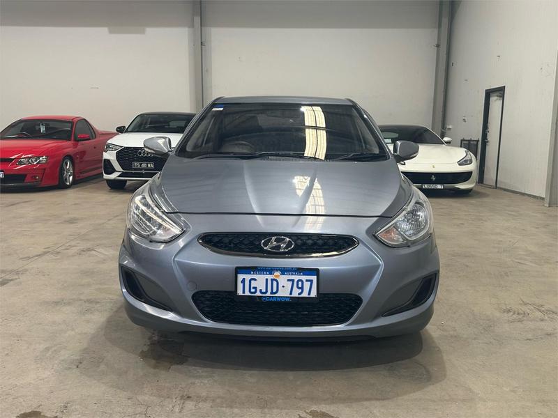 2017 Hyundai Accent Sport RB6 photo 2