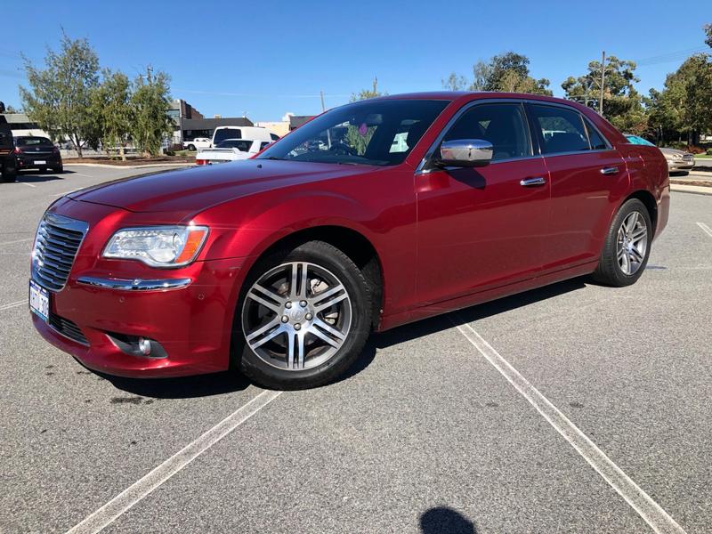 2012 Chrysler 300 C Luxury LX
