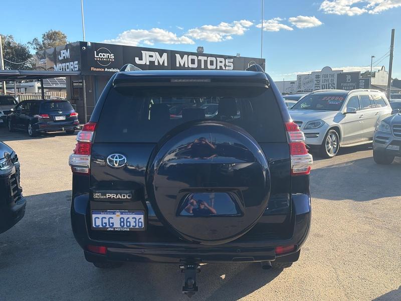 2014 Toyota Landcruiser GXL VDJ200R photo 5
