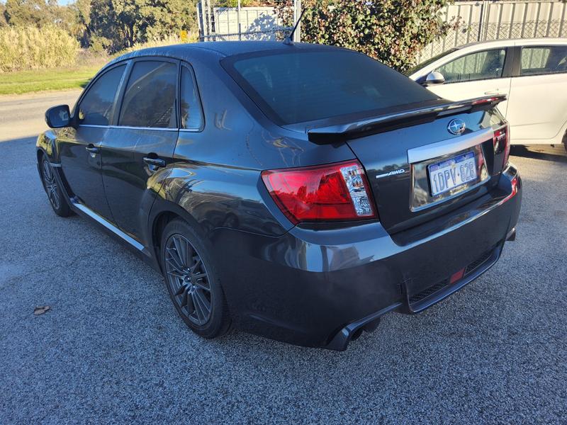2011 Subaru IMPREZA WRX (AWD) photo 4