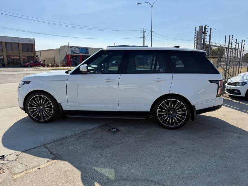 2019 Land Rover Range Rover SDV6 Vogue L405 photo 4