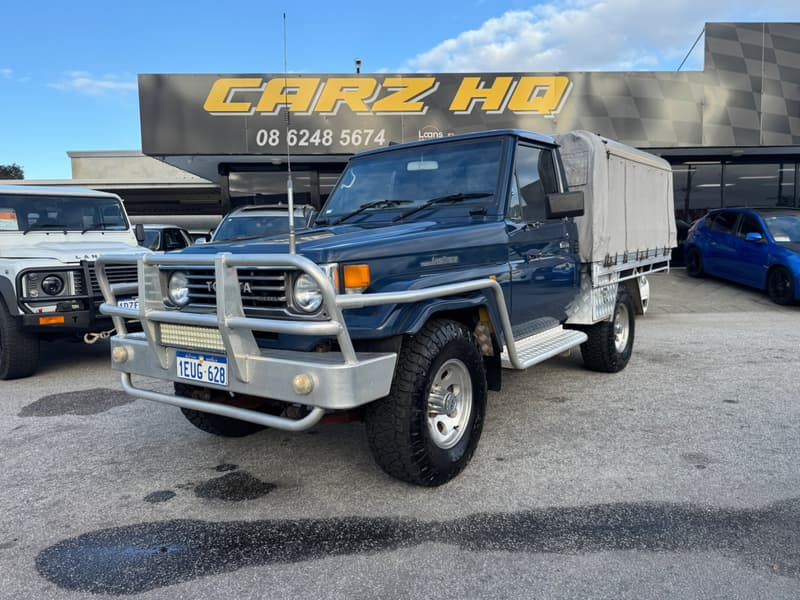 1995 Toyota LANDCRUISER (4x4)
