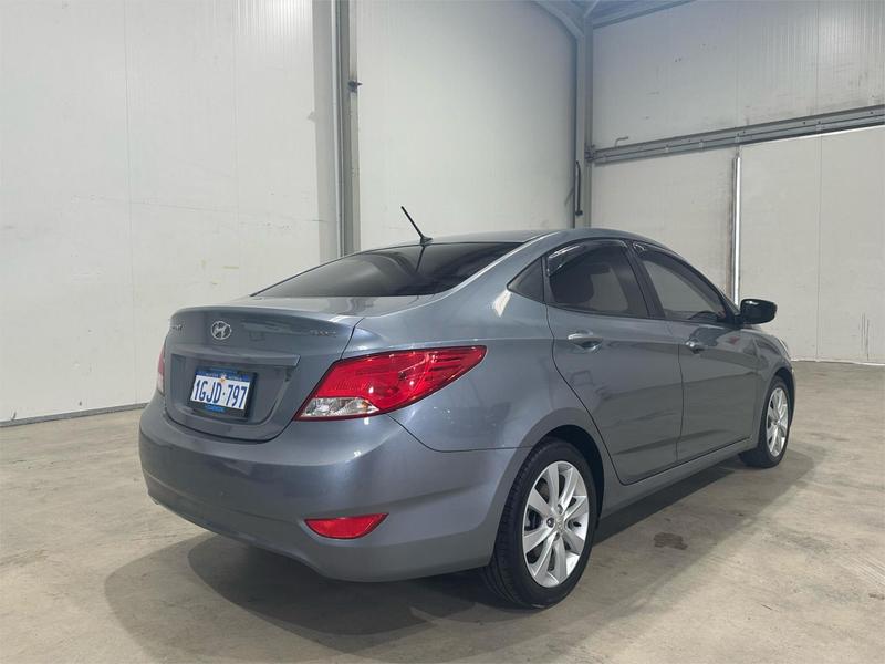 2017 Hyundai Accent Sport RB6 photo 5