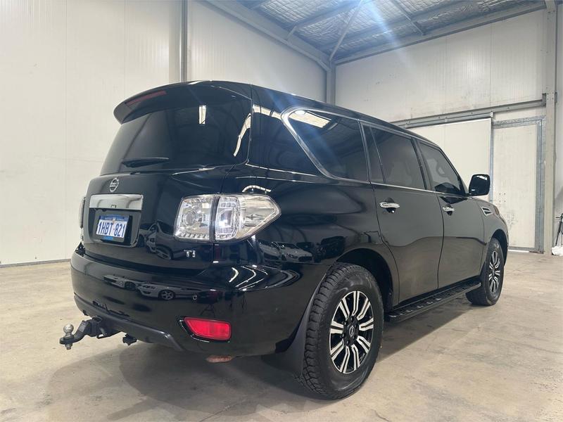 2014 Nissan Patrol Ti Y62 photo 5
