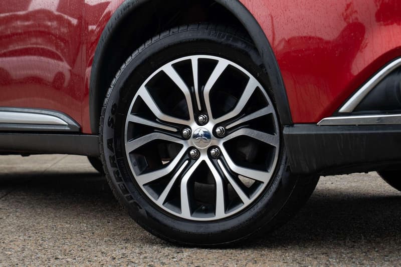 2018 Mitsubishi Outlander LS ZL photo 3