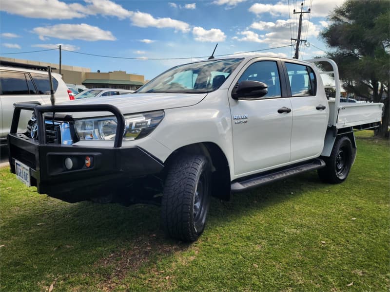 2018 Toyota Hilux SR (4x4) GUN126R MY19 4X4 photo 4