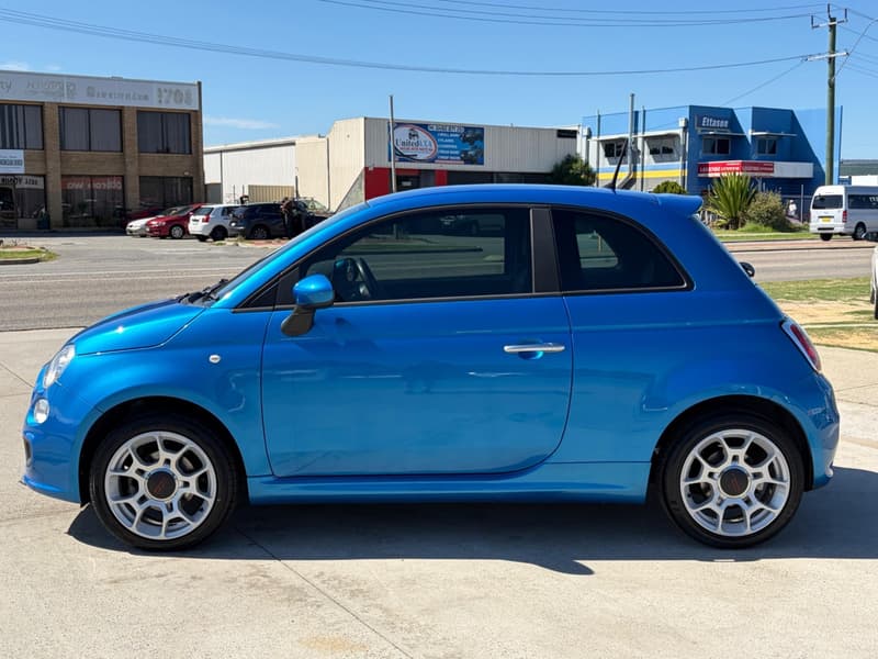 2016 Fiat 500 Lounge Series 4 photo 4