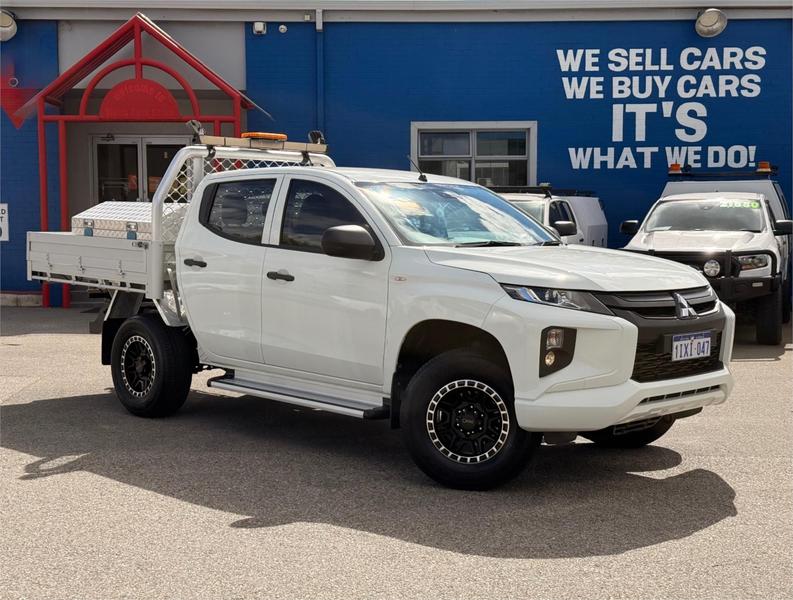 2022 Mitsubishi Triton GLX MR Rear Wheel Drive — primary photo