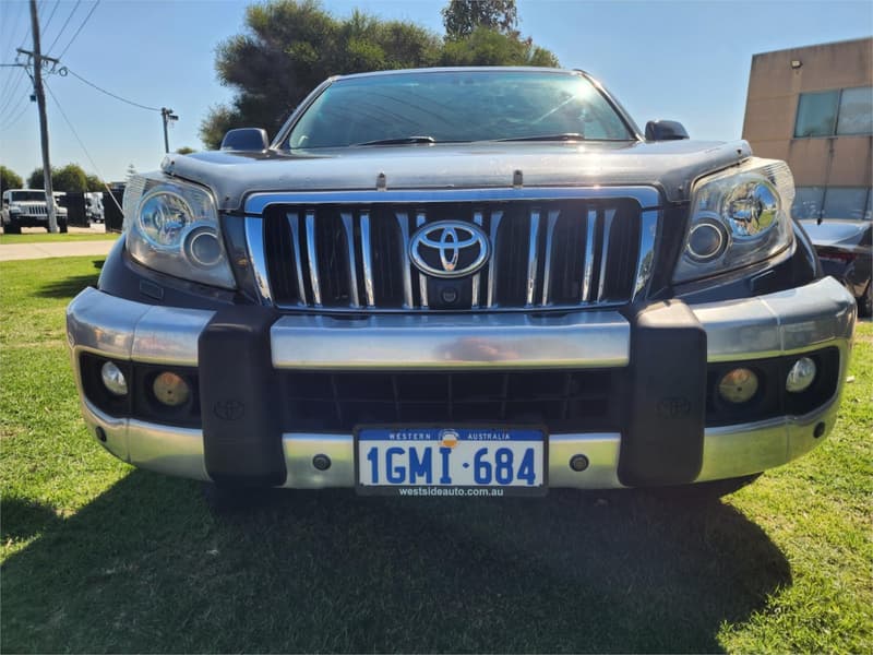 2010 Toyota Landcruiser PRADO KAKADU (4x4) KDJ150R photo 2