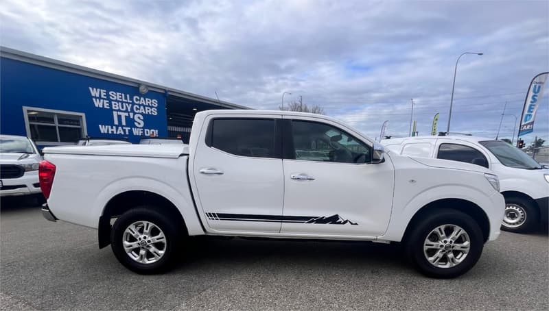 2020 Nissan Navara RX D23 Series 4 4X4 photo 5