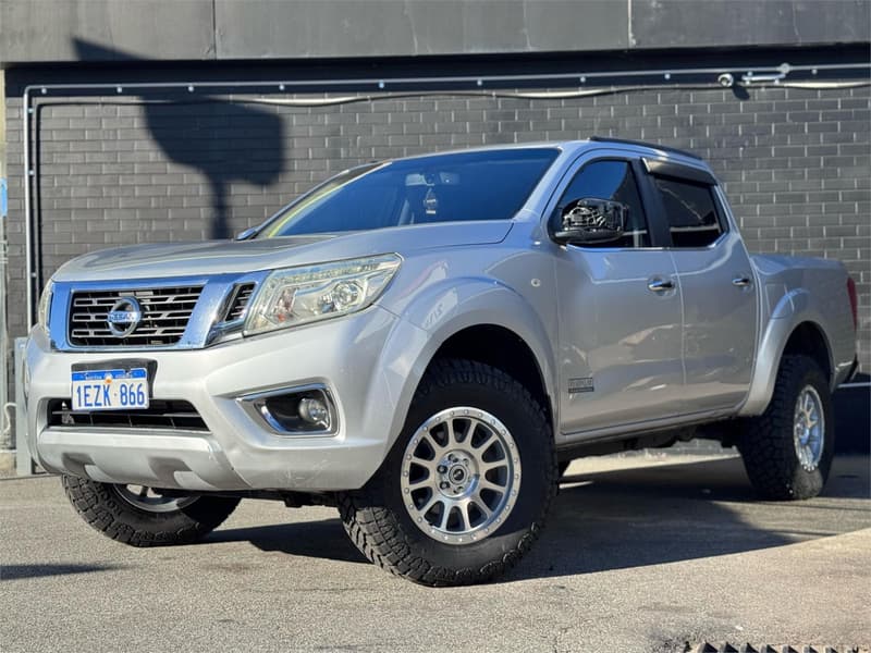 2015 Nissan Navara ST (4x4) NP300 D23 4X4 photo 4