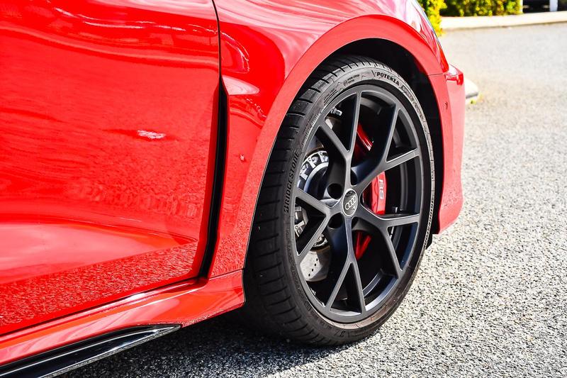 2025 Audi RS3 GY photo 5